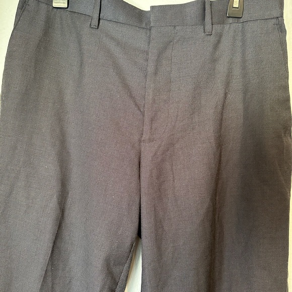 Axist - Picture 5 of 9